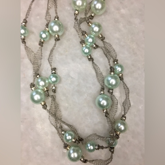 Light blue pearl 3 strand mesh knot handmade necklace 💐 - Picture 5 of 10